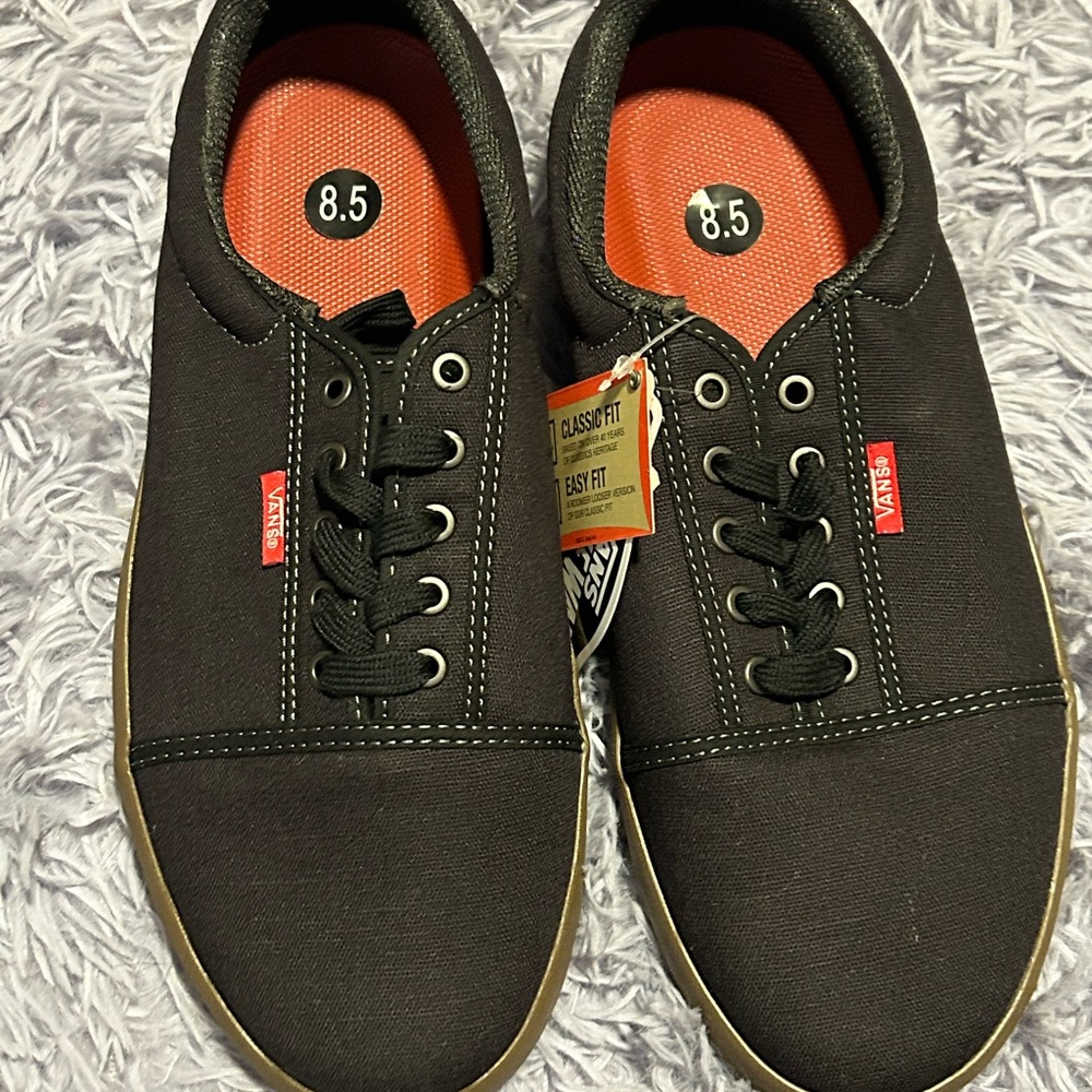 Vans’ new tag men’s size 8 1/2 women’s size 10